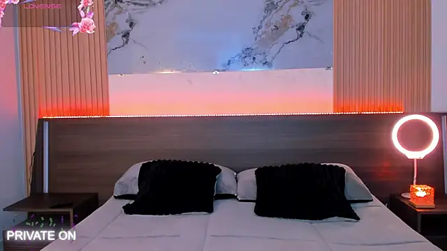 samanthaa moon online show from March 22, 10:49 pm