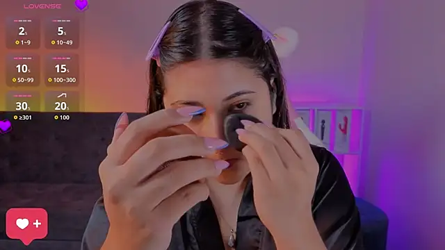 Gaby  Howards online show from April 4, 7:13 pm