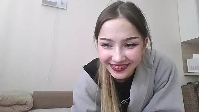 sillybloom online show from October 5, 5:45 am