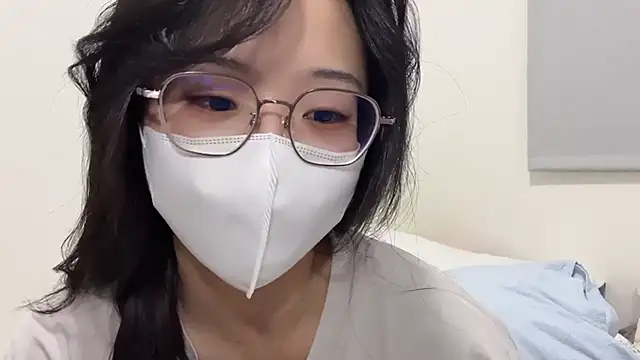 Snapshot of LHeart chatting on September 19, 2:16 pm LHeart online show from September 19, 2:16 pm