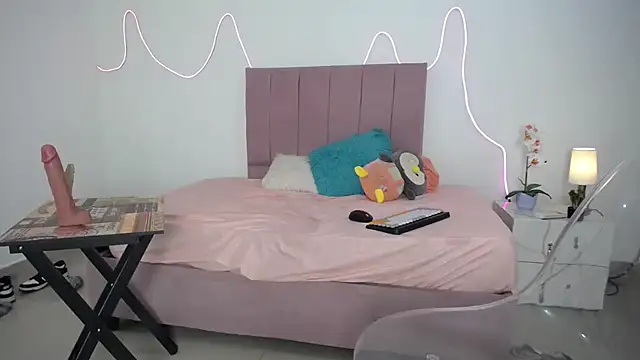 Andre lezcano online show from January 6, 11:08 pm