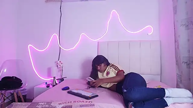 Andre lezcano online show from March 29, 10:31 pm