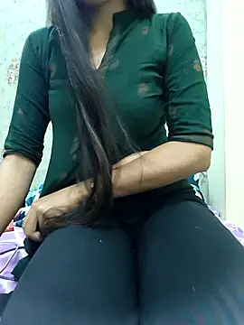 Snapshot of sneha_88 chatting on October 27, 8:10 am sneha 88 online show from October 27, 8:10 am