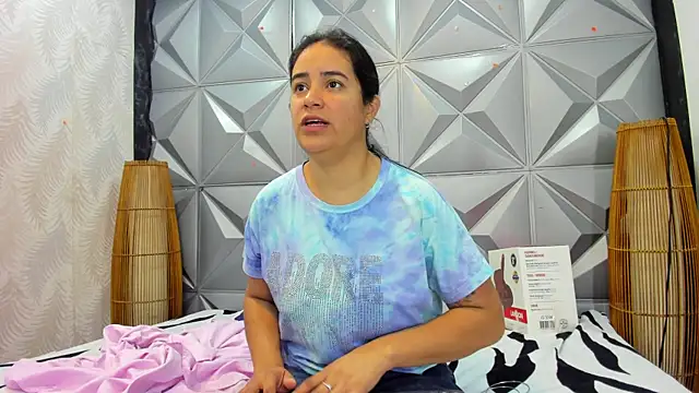 GreciaFox1 online show from December 1, 11:25 am