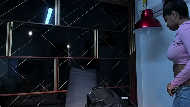 HannyThompson online show from October 24, 12:12 pm