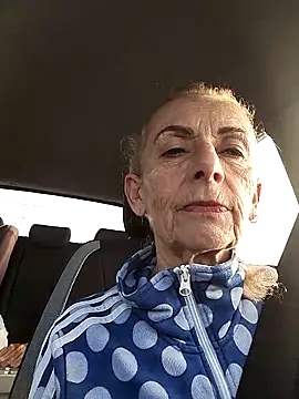 clarabell4 online show from February 9, 7:43 am