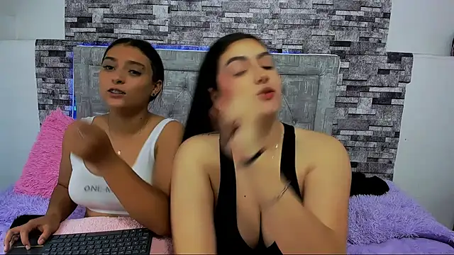 nicolexxaleja online show from November 11, 8:17 pm