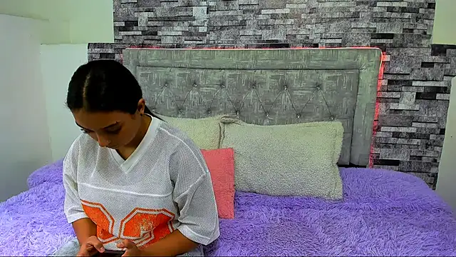 nicolexxaleja online show from September 22, 8:07 pm