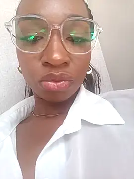 Snapshot of Agatha-Adams chatting on October 2, 4:45 pm Agatha-Adams online show from October 2, 4:45 pm