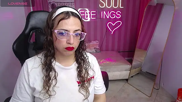 Snapshot of _Evoni_b chatting on September 15, 7:54 pm Evoni b online show from September 15, 7:54 pm