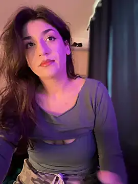 ScarletBloom  online show from October 16, 7:00 am