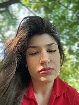 ScarletBloom  online show from May 24, 3:11 pm