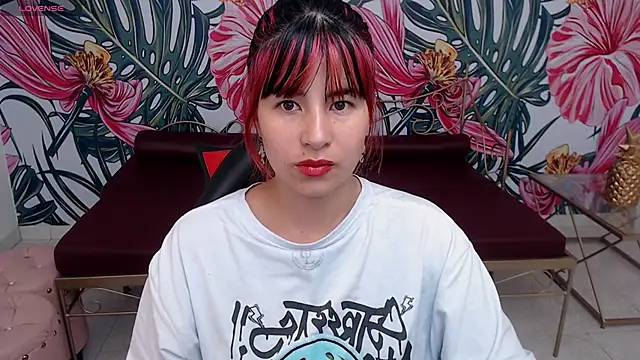 Snapshot of Nina_harper_ chatting on September 18, 7:56 pm Nina harper online show from September 18, 7:56 pm