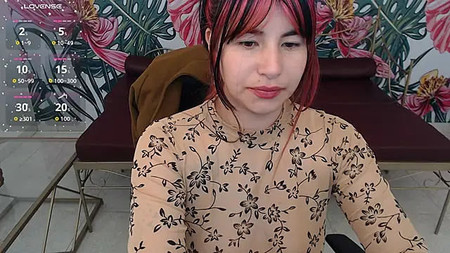 Snapshot of Nina_harper_ chatting on October 3, 8:36 pm Nina harper online show from October 3, 8:36 pm