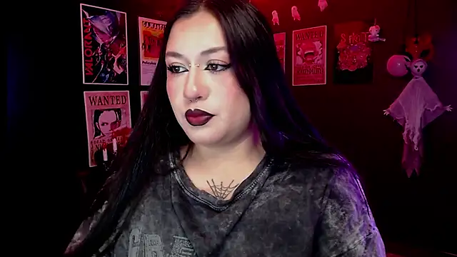 Snapshot of Ravendark_ chatting on October 7, 7:29 pm Ravendark online show from October 7, 7:29 pm
