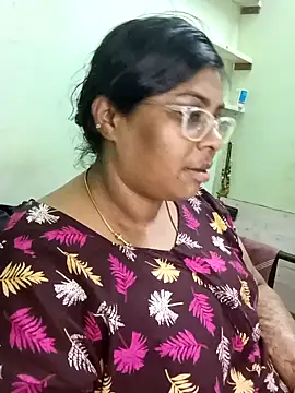 Snapshot of zara-mallus chatting on September 10, 8:53 pm zara-mallus online show from September 10, 8:53 pm