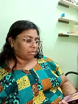 Snapshot of zara-mallus chatting on October 7, 8:02 pm zara-mallus online show from October 7, 8:02 pm