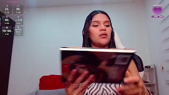 Roxxi 2110 online show from September 24, 1:48 am