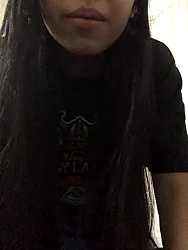 ashleyy20 online show from December 14, 8:20 am