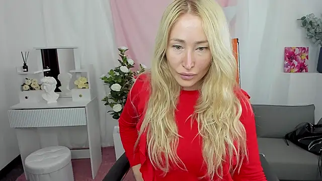 AstraMonroe online show from April 19, 7:19 am