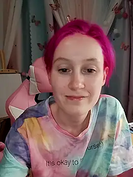 Fuzzy Unicorn online show from November 4, 7:30 pm