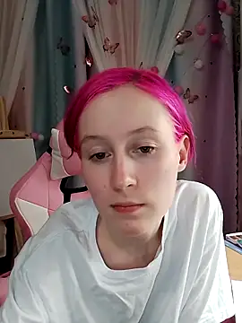 Fuzzy Unicorn online show from October 9, 7:18 pm