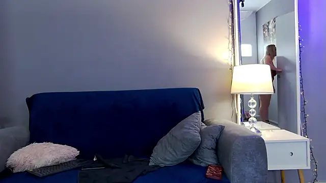 Snapshot of Ellsa_Jean_ chatting on October 17, 4:16 am Ellsa Jean online show from October 17, 4:16 am