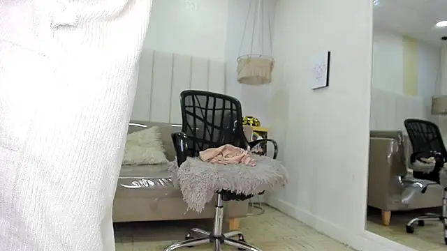 veronica b07 online show from November 7, 5:18 pm