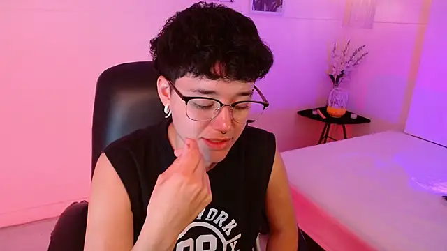 jeroharper online show from November 28, 4:10 pm