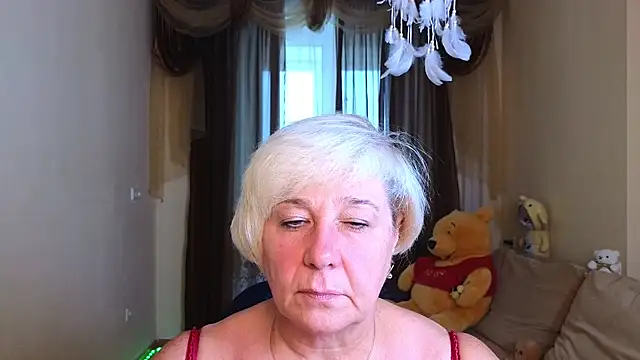 Snapshot of Milana_Milky chatting on September 29, 6:18 am Milana Milky online show from September 29, 6:18 am