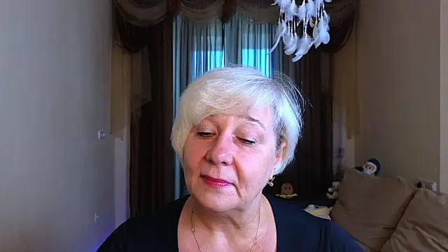 Snapshot of Milana_Milky chatting on October 3, 5:23 am Milana Milky online show from October 3, 5:23 am