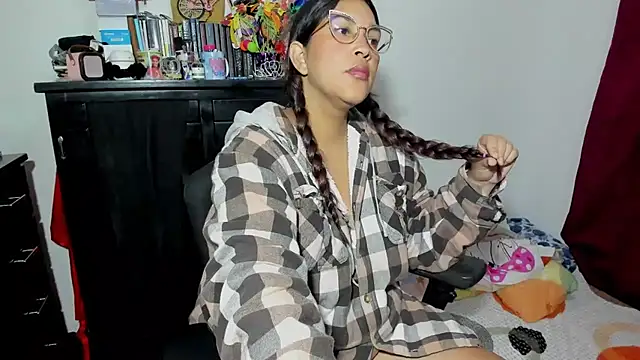 Ivy horse  online show from January 16, 2:51 am