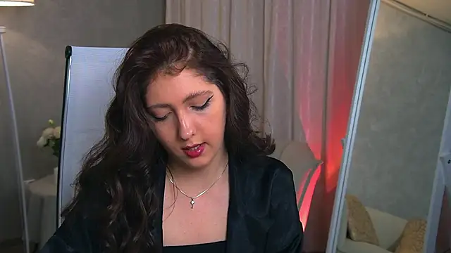 Snapshot of Mary_Miiller chatting on October 8, 9:46 am Mary Miiller online show from October 8, 9:46 am