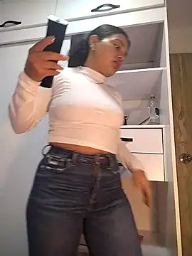 Eimy-04 online show from February 14, 9:50 pm