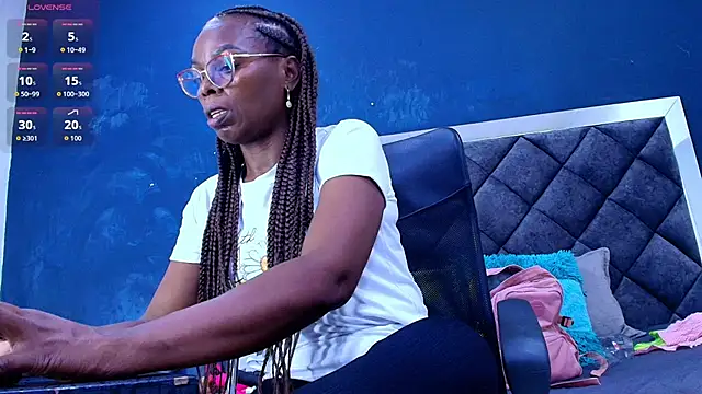 ebony  jheim online show from July 4, 12:23 pm