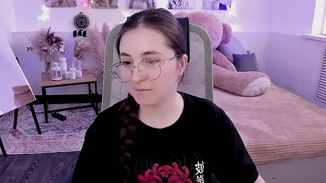 VirtuallVoyant online show from March 6, 10:54 am