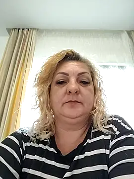 clarabbw47 online show from May 2, 6:17 am