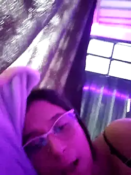 Snapshot of valentini_villa chatting on October 18, 7:48 pm valentini villa online show from October 18, 7:48 pm
