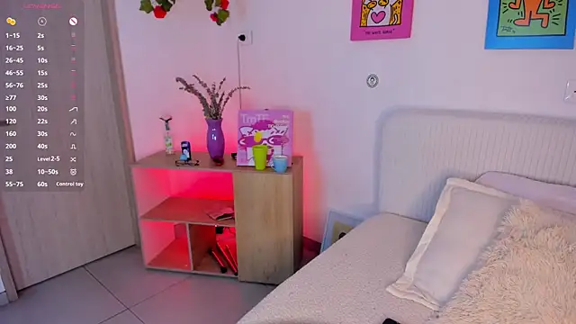 AprilAddams  online show from September 19, 10:31 pm