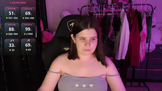 AmyVibess online show from July 13, 7:36 pm