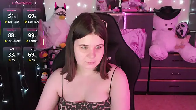 AmyVibess online show from October 28, 8:14 pm