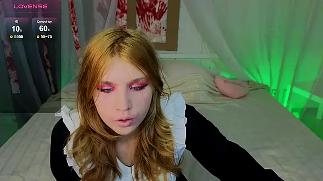 Snapshot of Iris_Rain chatting on October 18, 10:29 am Iris Rain online show from October 18, 10:29 am