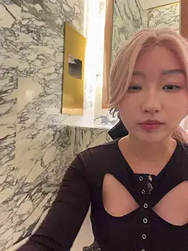 winter11 online show from October 4, 8:31 am