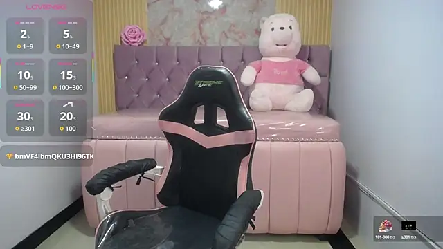 Snapshot of Irina_evans_s1 chatting on October 4, 5:28 pm Irina evans s1 online show from October 4, 5:28 pm