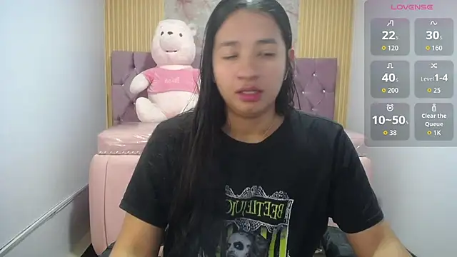 Snapshot of Irina_evans_s1 chatting on October 11, 4:53 pm Irina evans s1 online show from October 11, 4:53 pm
