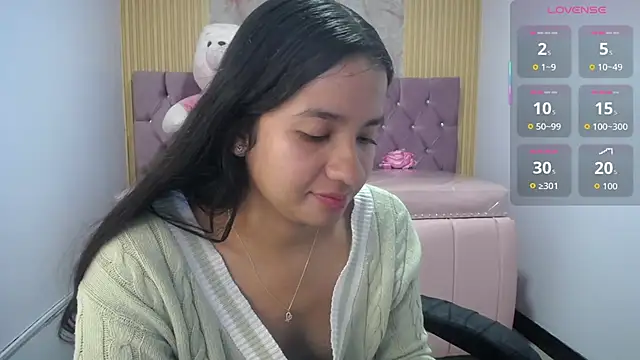 Snapshot of Irina_evans_s1 chatting on October 10, 4:45 pm Irina evans s1 online show from October 10, 4:45 pm