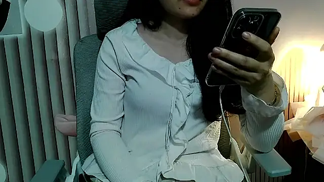 Emachiii online show from November 29, 12:20 pm