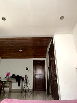 Noa Todokoro online show from December 4, 5:03 pm