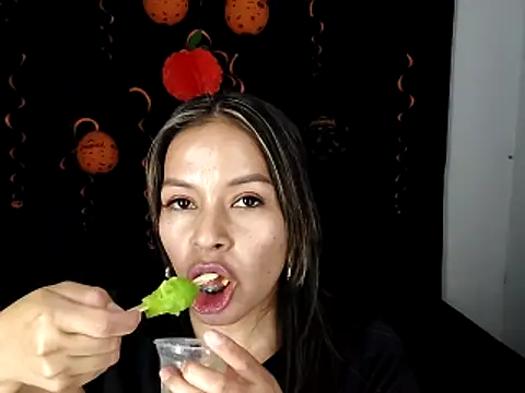 Snapshot of AntonelaMorriz chatting on October 13, 7:16 pm AntonelaMorriz online show from October 13, 7:16 pm