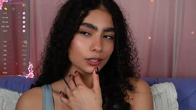Snapshot of Victoria_Curly chatting on September 19, 9:36 pm Victoria Curly online show from September 19, 9:36 pm